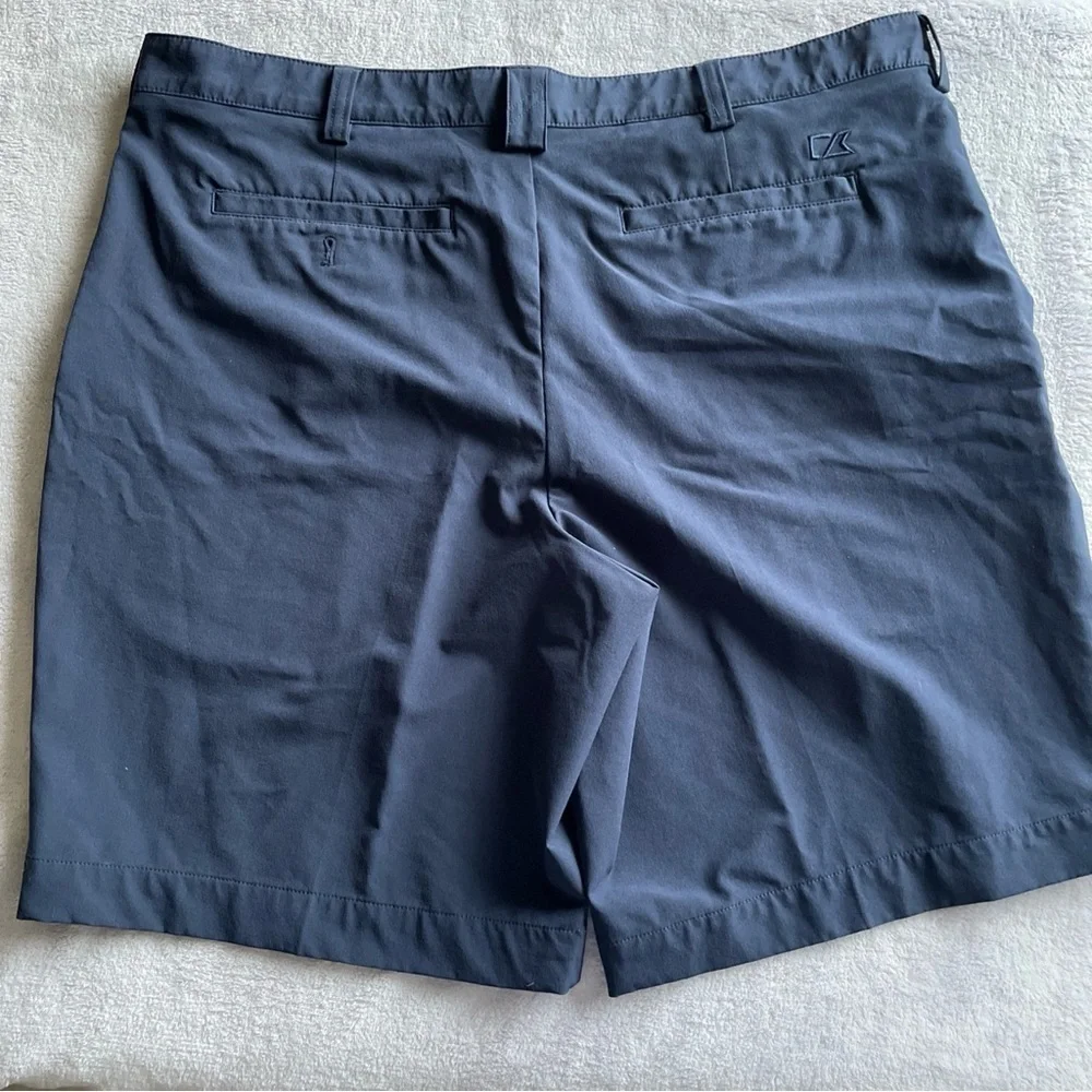 Cutter & Buck dry tec golf shorts, navy blue, size 38